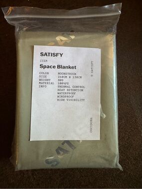 Satisfy Running x Cocodona 250 Emergency Space Blanket Moonstruck NWT
